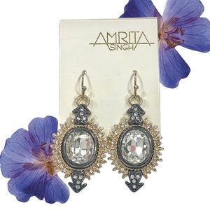 AMRITA SINGH Freda Crystal Earrings Gold/Gunmetal
NWT